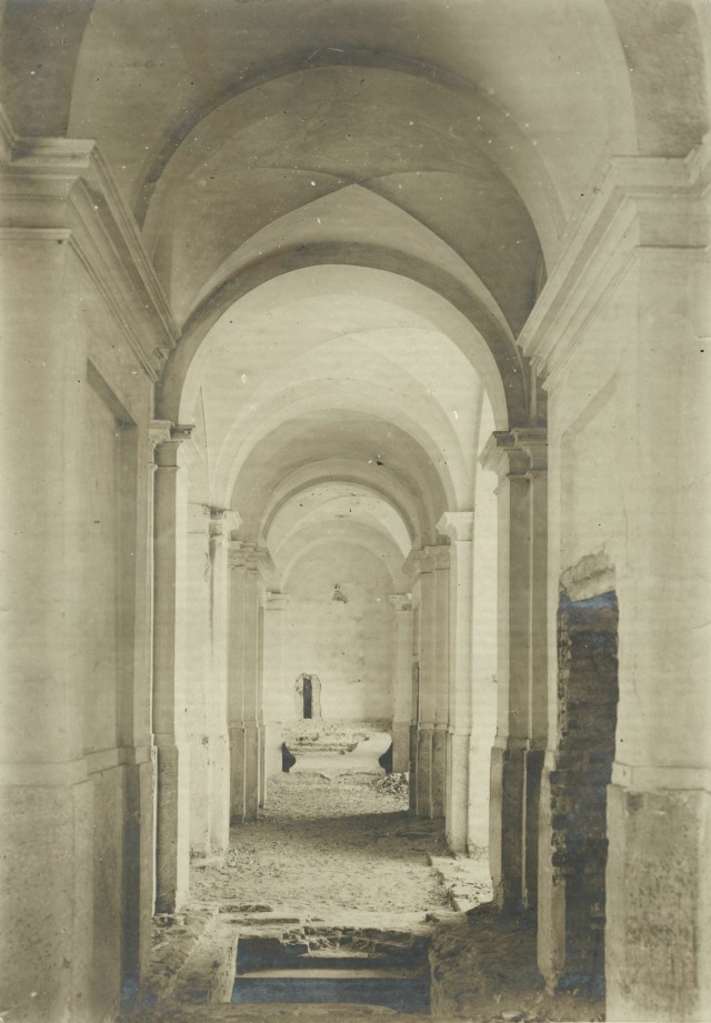Інтер’єр в домініканському костелі, 1920-ті рр.